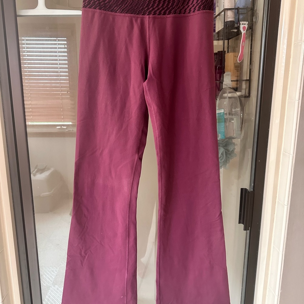 Flare mulberry  Lululemon leggings